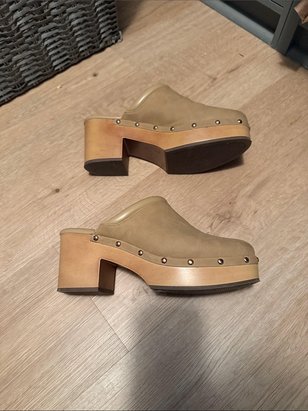 Women’s Clog Mules